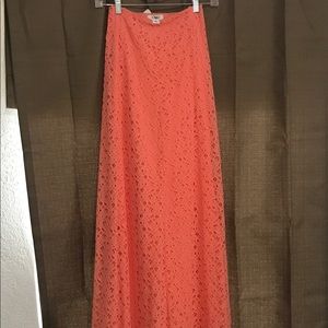 Catos skirt size small.